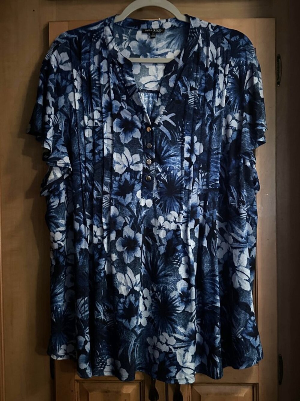 Plus Size Ava & Grace Blue Floral Top 3X